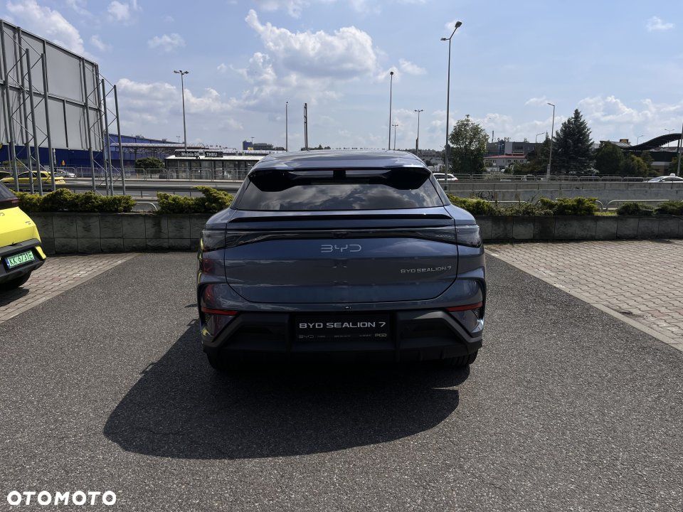 BYD Sealion 7 - 6