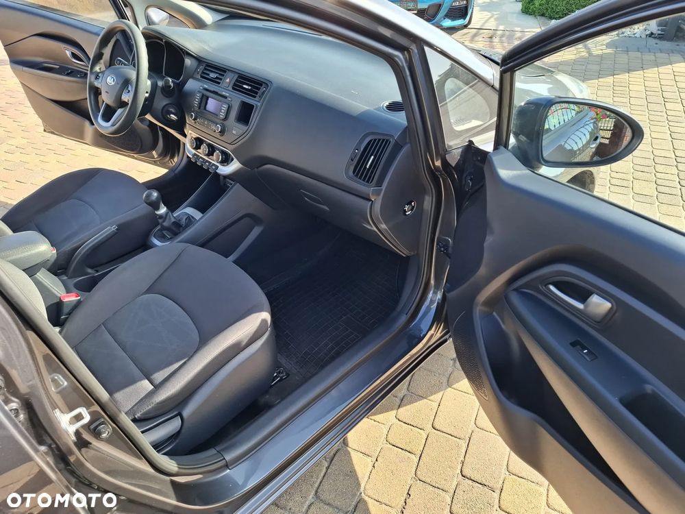 Kia Rio 1.2 Edition 7 - 12
