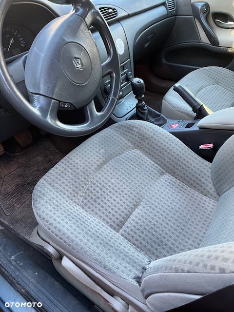 Renault Laguna 1.9 dCi Expression - 9