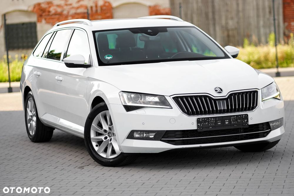 Skoda Superb 2.0 TDI Sportline DSG - 3