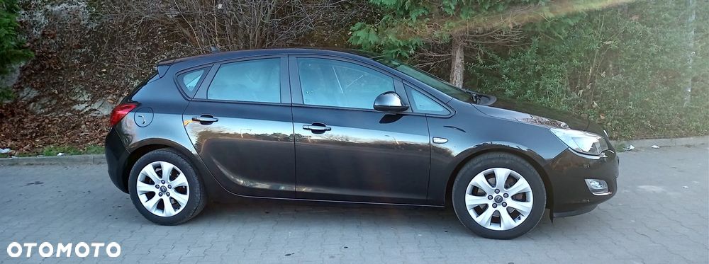 Opel Astra 1.7 CDTI Cosmo - 8