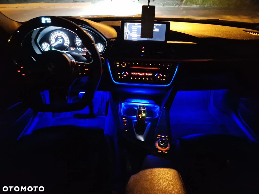 BMW Seria 3 335i Edition Sport - 31