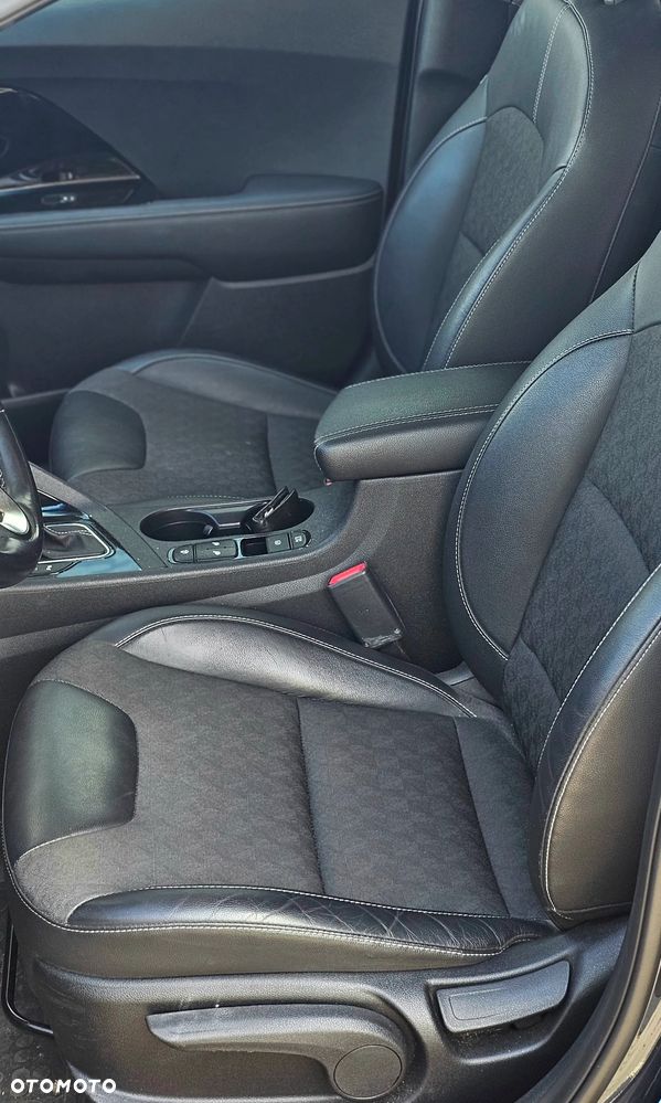 Kia Niro 1.6 GDI Hybrid L Business Line - 15