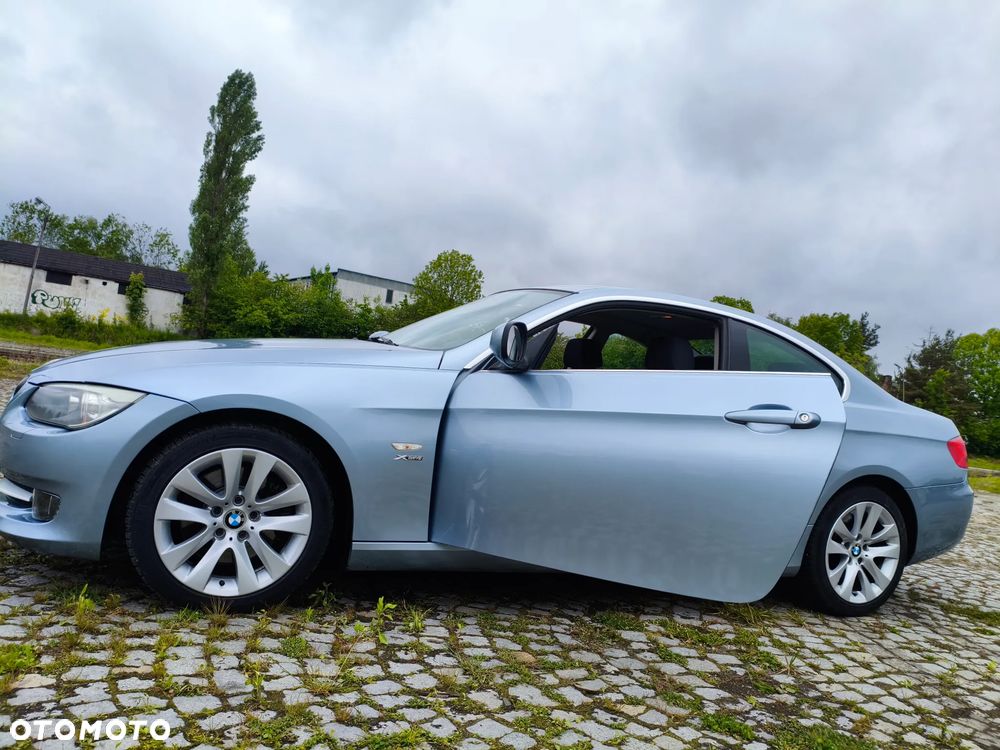 BMW Seria 3 330d xDrive - 2