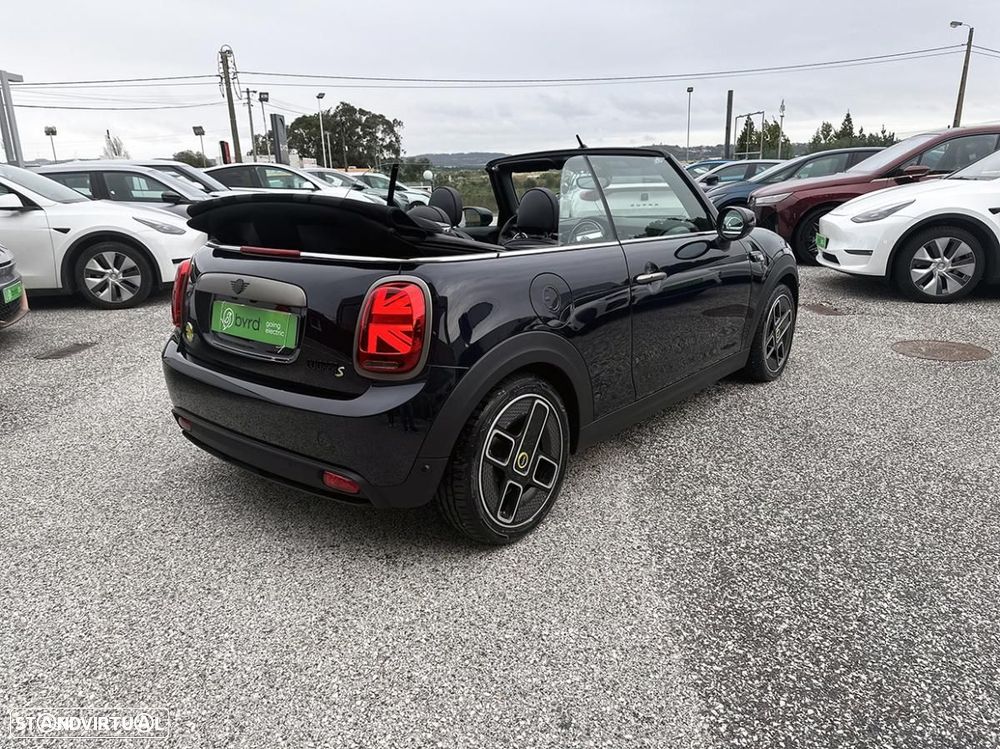 MINI Cabrio Cooper SE - 11