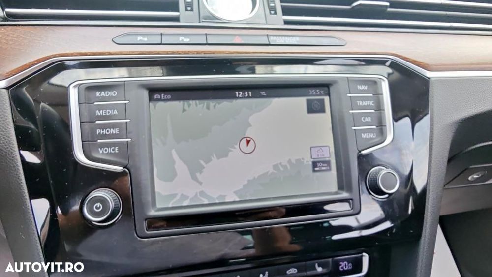 Volkswagen Passat - 17