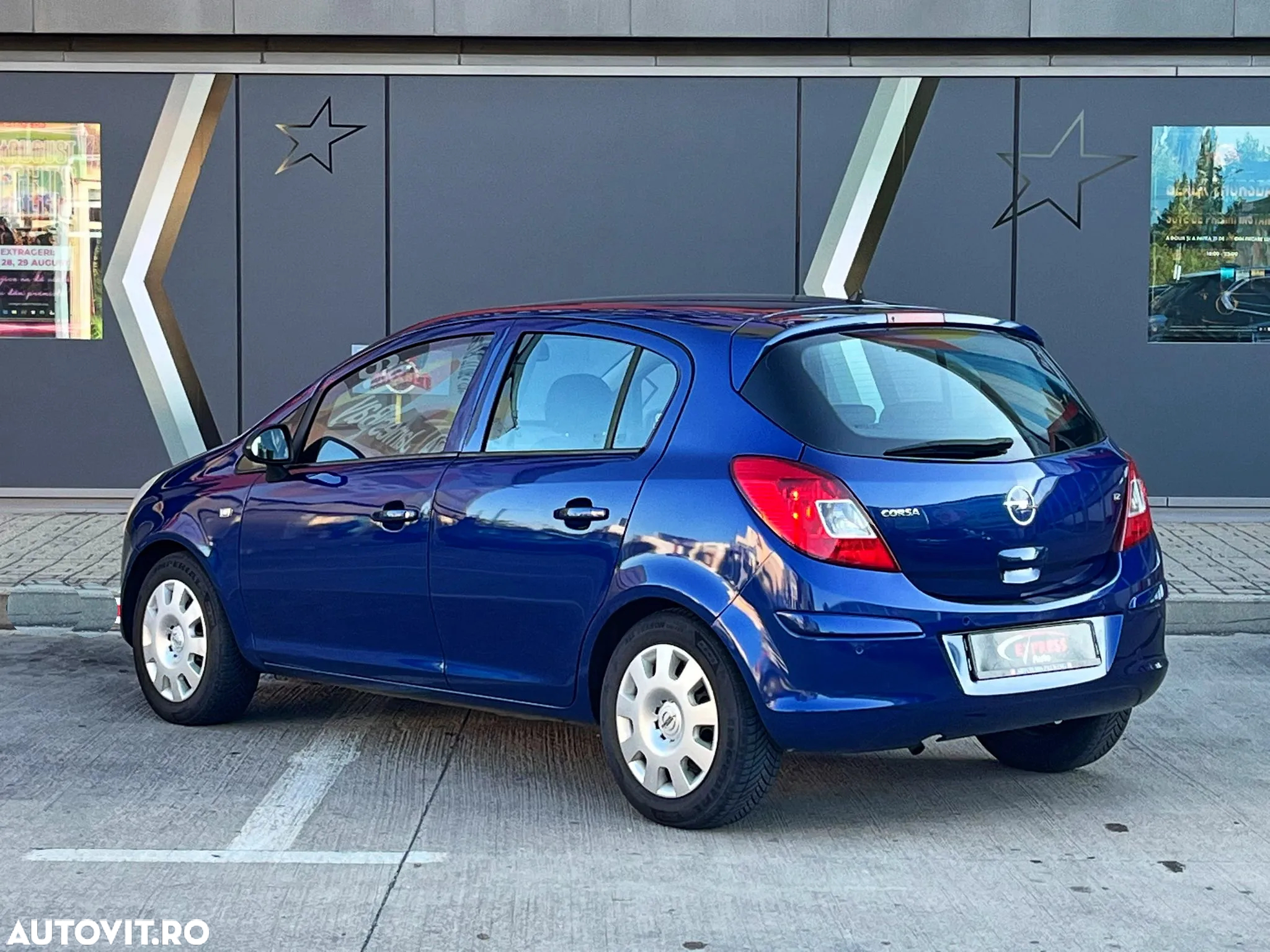 Opel Corsa 1.2i Easytronic Enjoy - 4