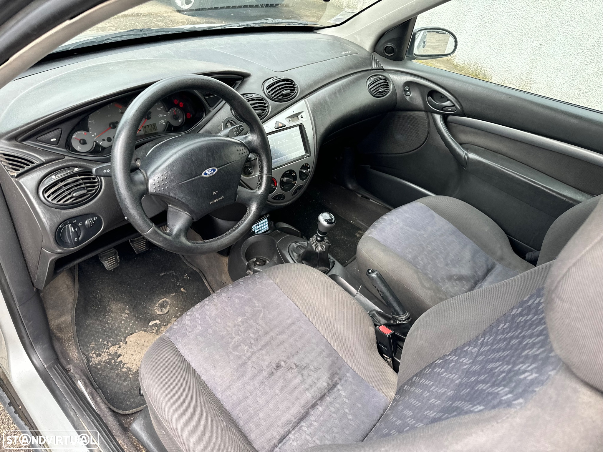 Ford Focus 1.8 TDdi Trend - 9