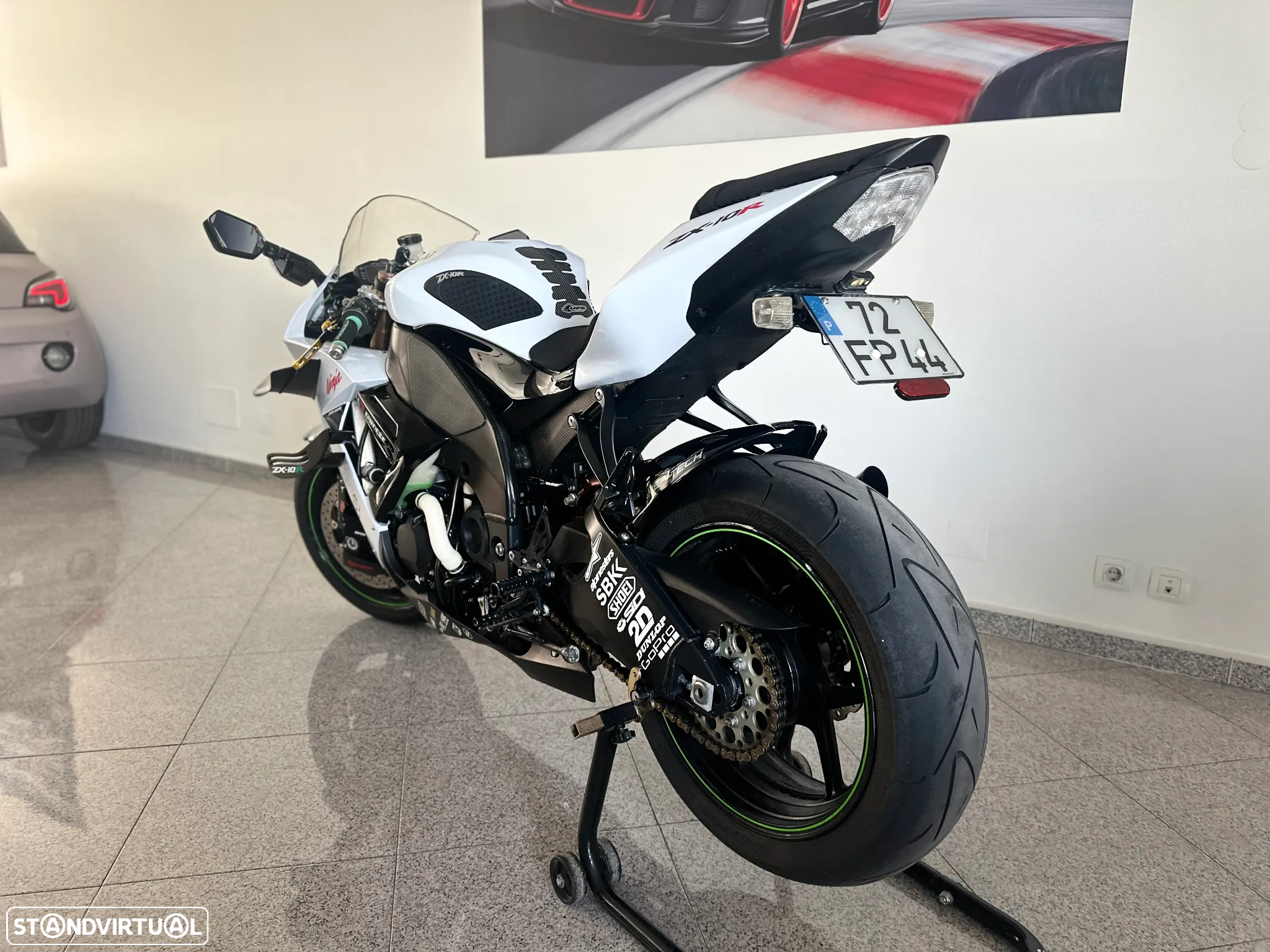 Kawasaki Ninja ZX-10R - 4