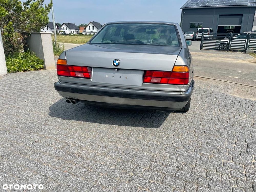 BMW Seria 7 - 11