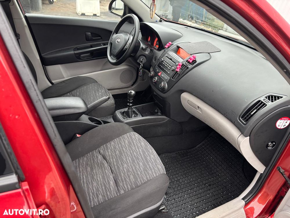 Kia Ceed 1.4 GSL BEST - 6