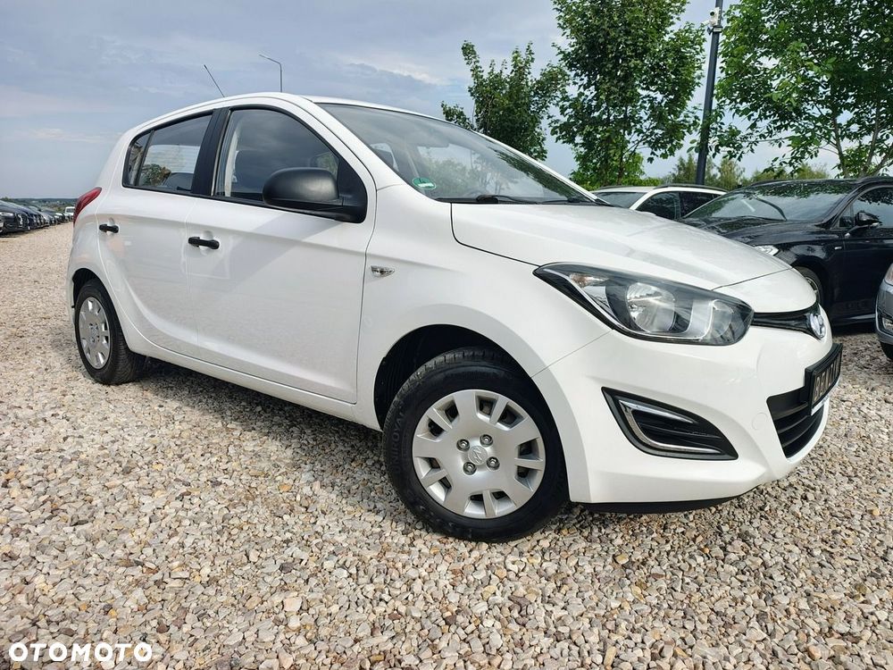 Hyundai i20 - 13