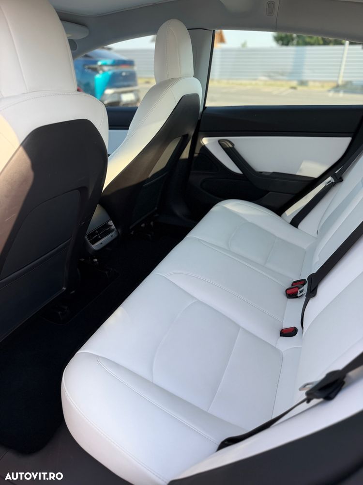 Tesla Model 3 Langstreckenbatterie Allradantrieb Dual Motor - 18