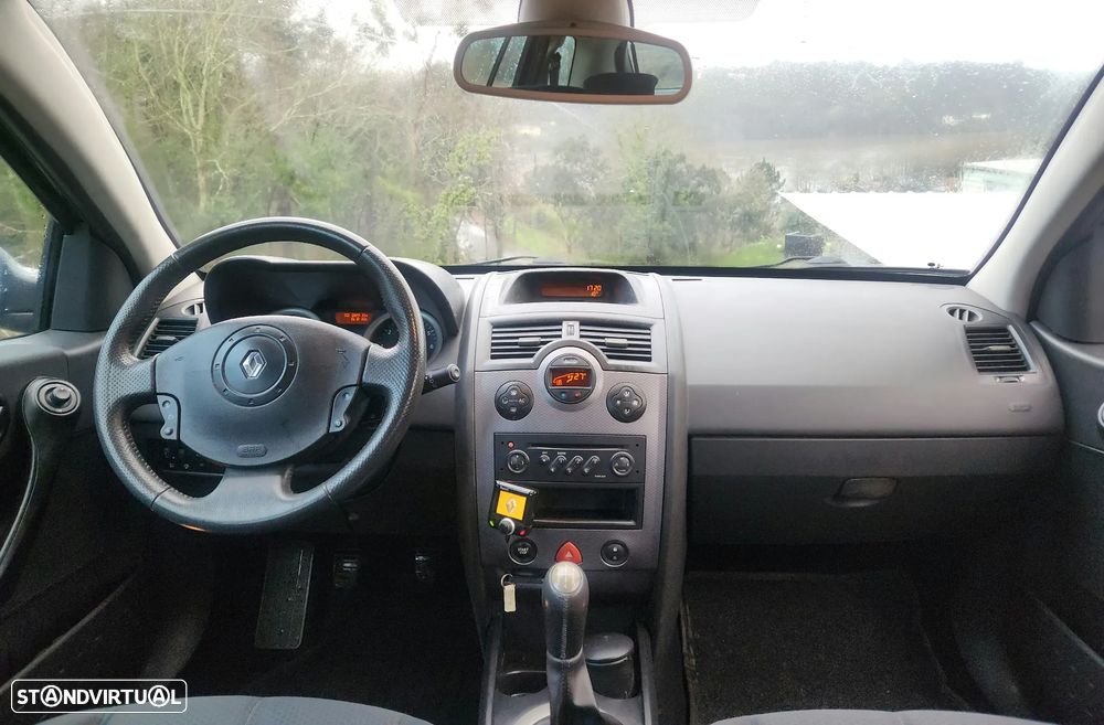 Renault Mégane Break 1.4 L Privilége - 7