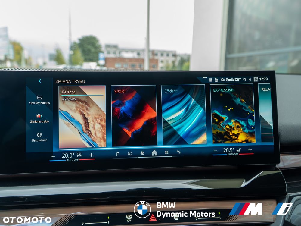 BMW Seria 5 520d xDrive Touring - 35