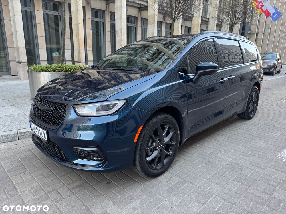 Chrysler Pacifica - 18