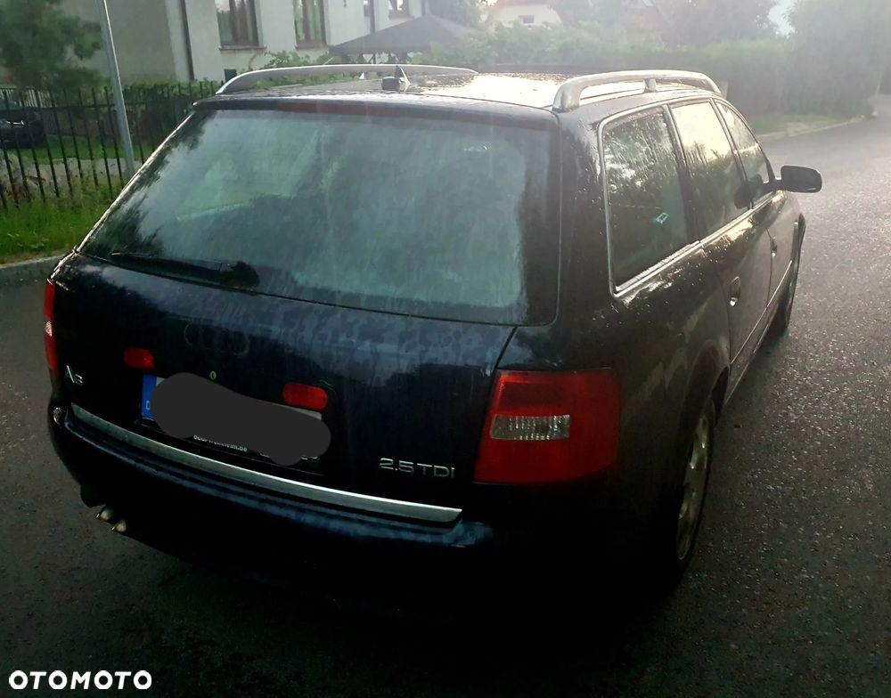 Audi A6 Avant 2.5 TDI - 11