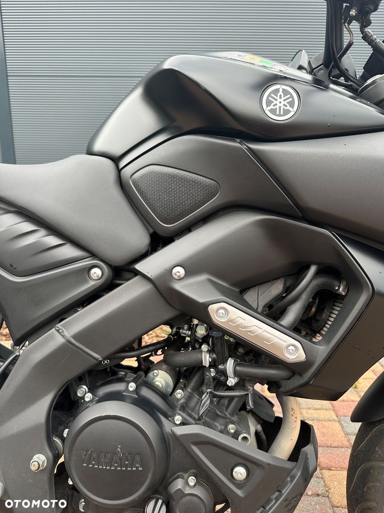 Yamaha MT - 5