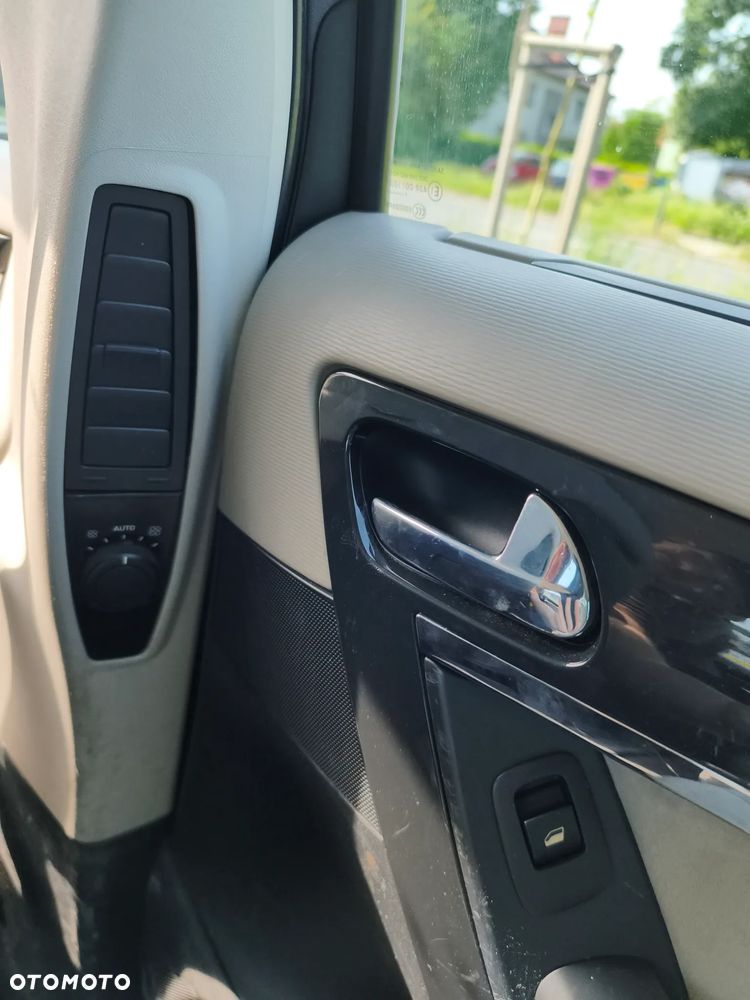 Citroën C4 Grand Picasso 2.0 16V EGS6 Exclusive - 32