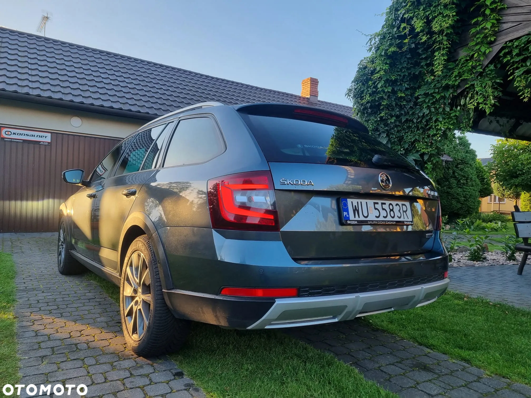 Skoda Octavia Scout 2.0 TDI 4x4 DSG - 5