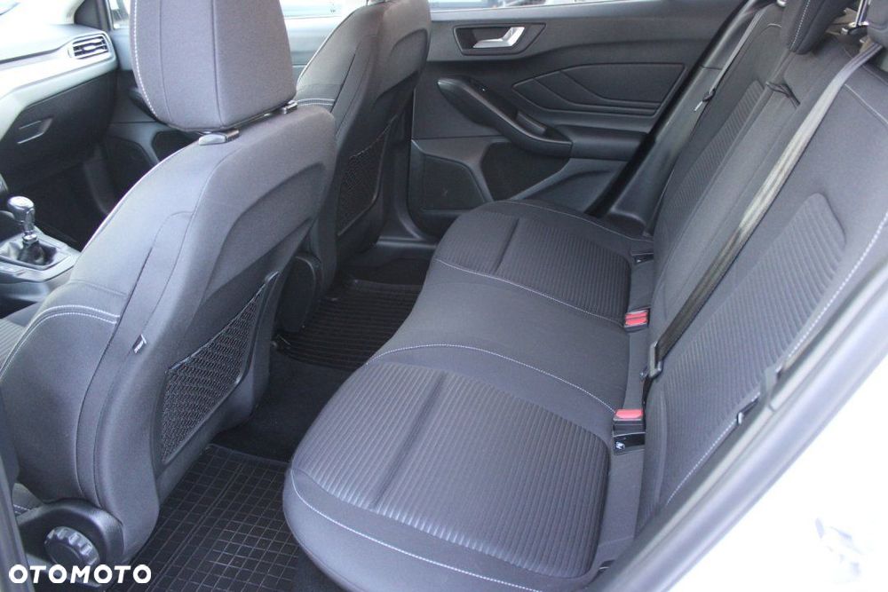 Ford Focus - 22