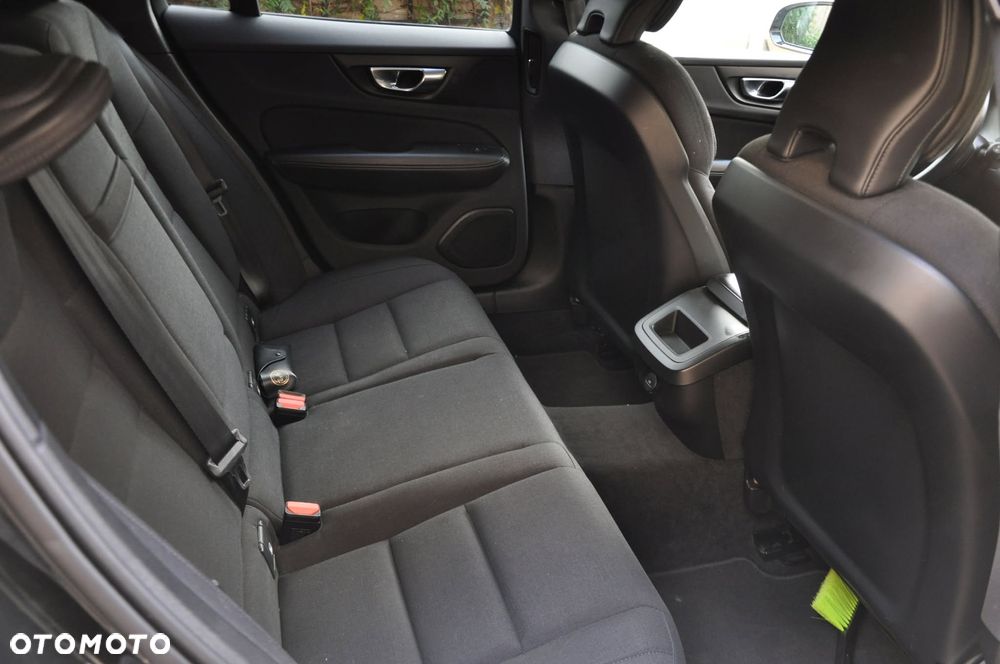Volvo V60 D3 Geartronic Momentum - 12