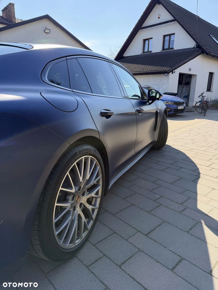 Porsche Panamera 4 - 15