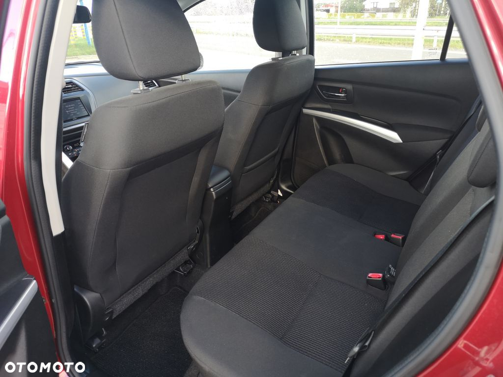 Suzuki SX4 S-Cross - 12