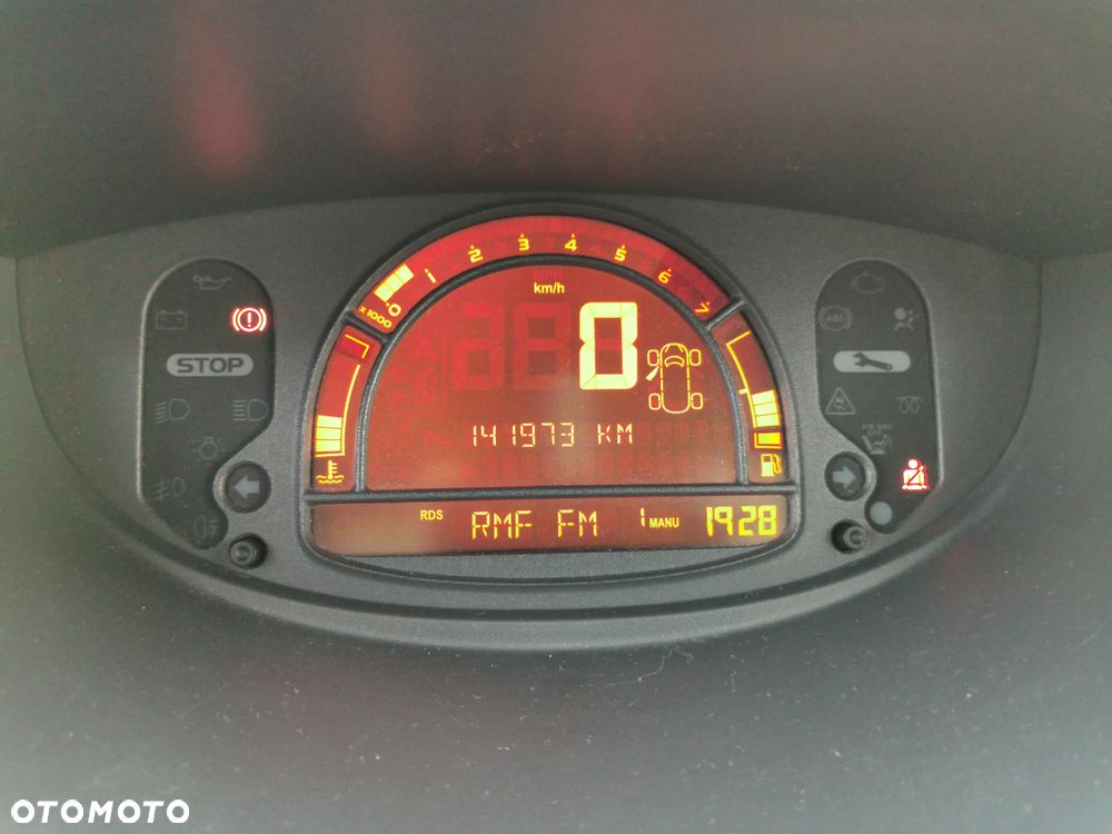 Renault Modus 1.2 16V Authentique - 10