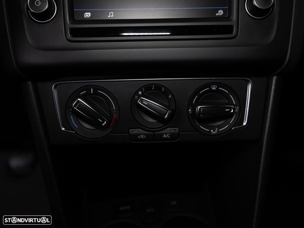 VW Polo 1.4 TDi (Blue Motion ) Highline - 16