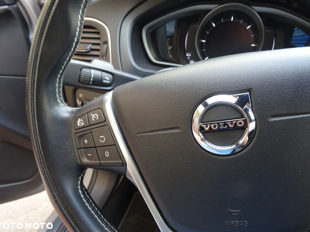 Volvo V40 D2 RDesign - 14