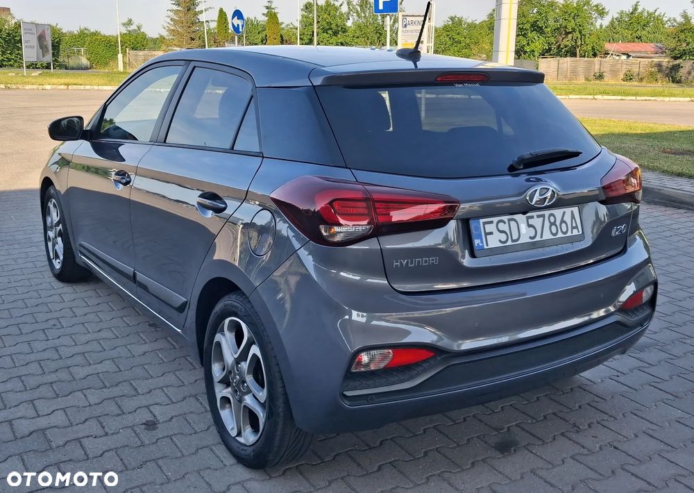 Hyundai i20 1.2 BlueDrive Go - 12