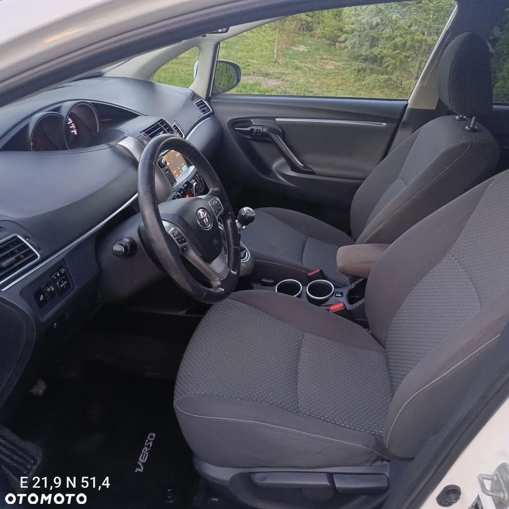 Toyota Verso 2.0 D-4D 5-Sitzer Executive - 17