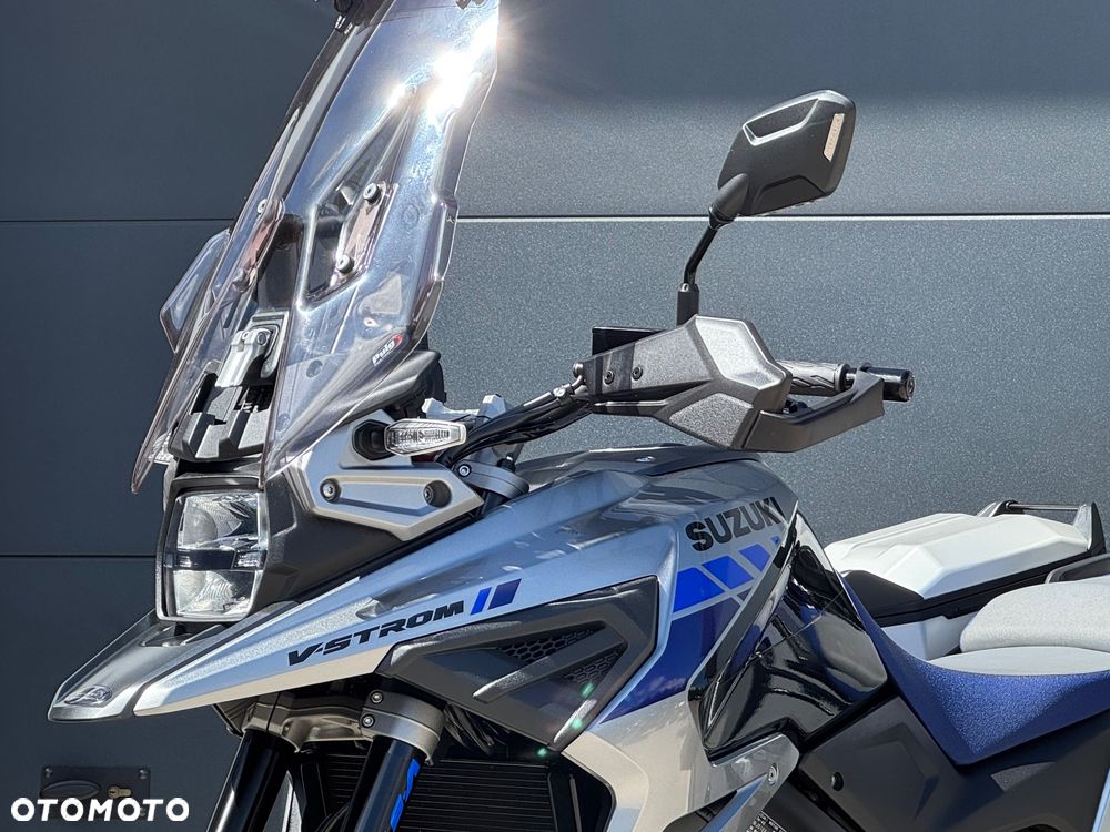 Suzuki V-STROM - 30