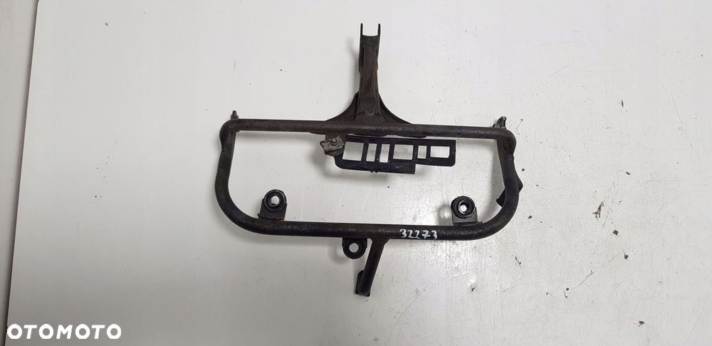 APRILIA PEGASO 650 STELAŻ LICZNIKA - 2