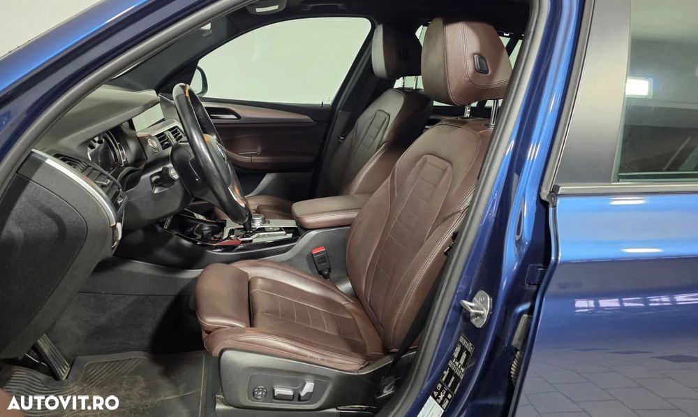 BMW X3 xDrive20i AT Advantage - 10
