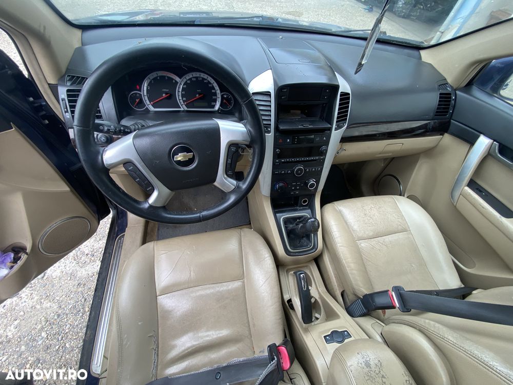 Dezmembrez piese Chevrolet Captiva - 8