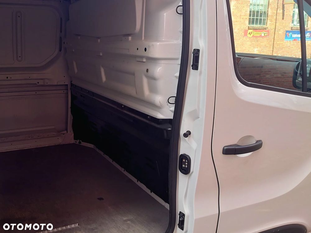 Renault Trafic - 26