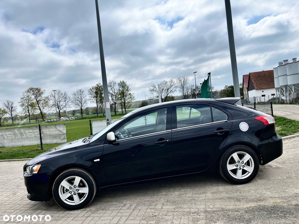 Mitsubishi Lancer 1.8 Intense - 8