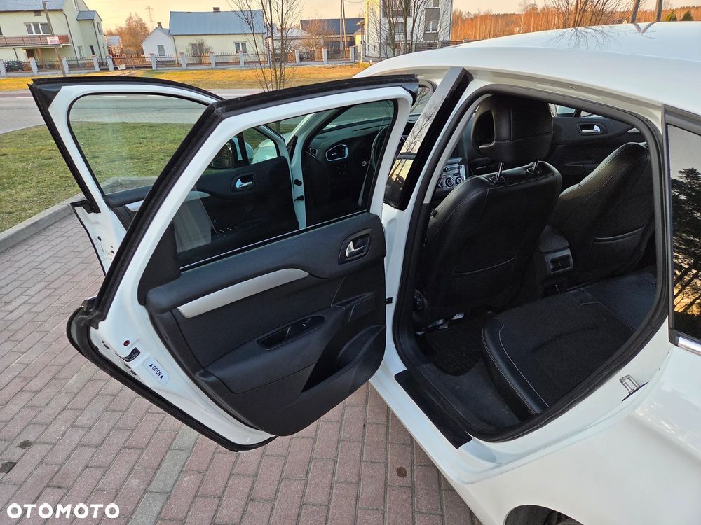 Citroën C4 1.6 HDi Exclusive - 18