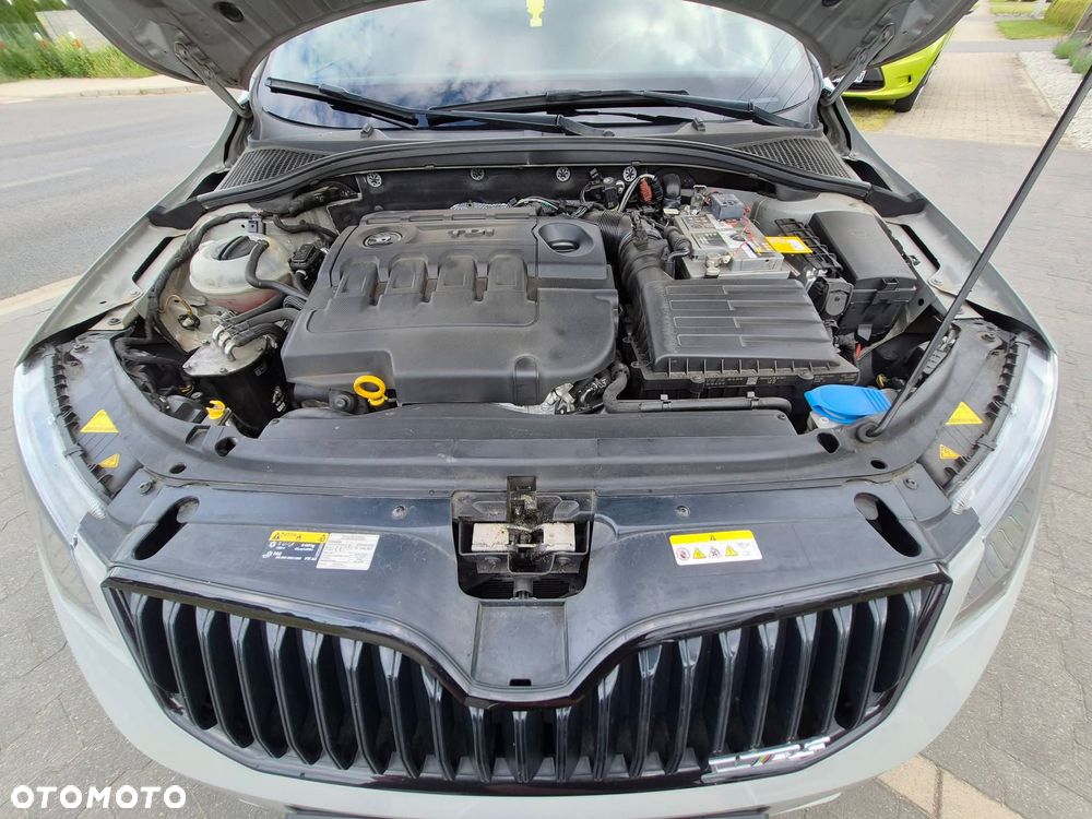Skoda Octavia 2.0 TDI 4x4 DSG RS - 22