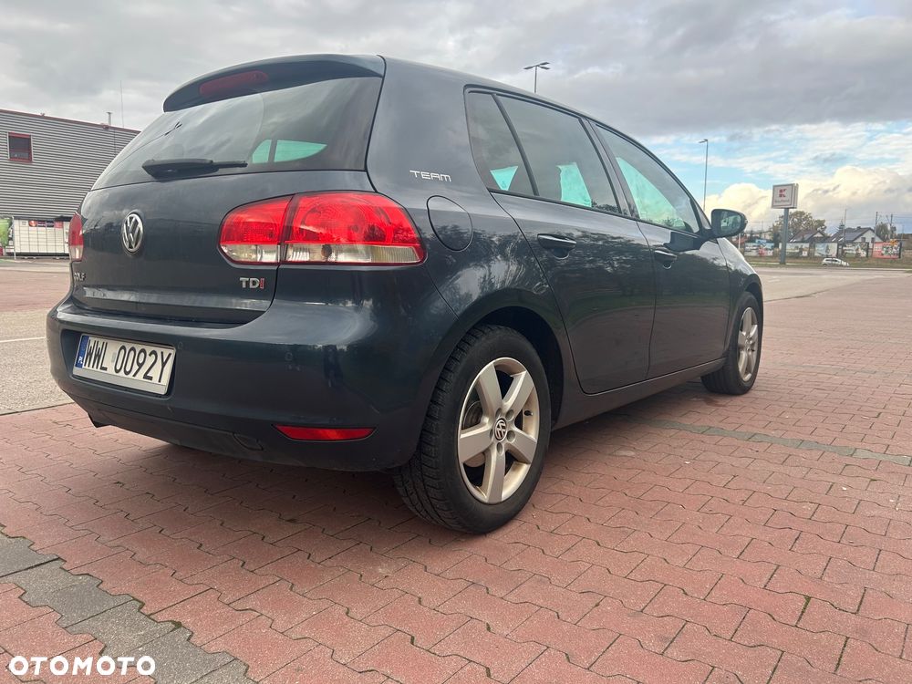 Volkswagen Golf 1.6 TDI DPF Trendline - 11