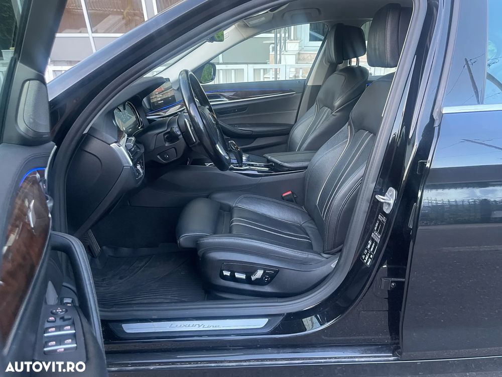 BMW Seria 5 540i xDrive Aut. Luxury Line - 11
