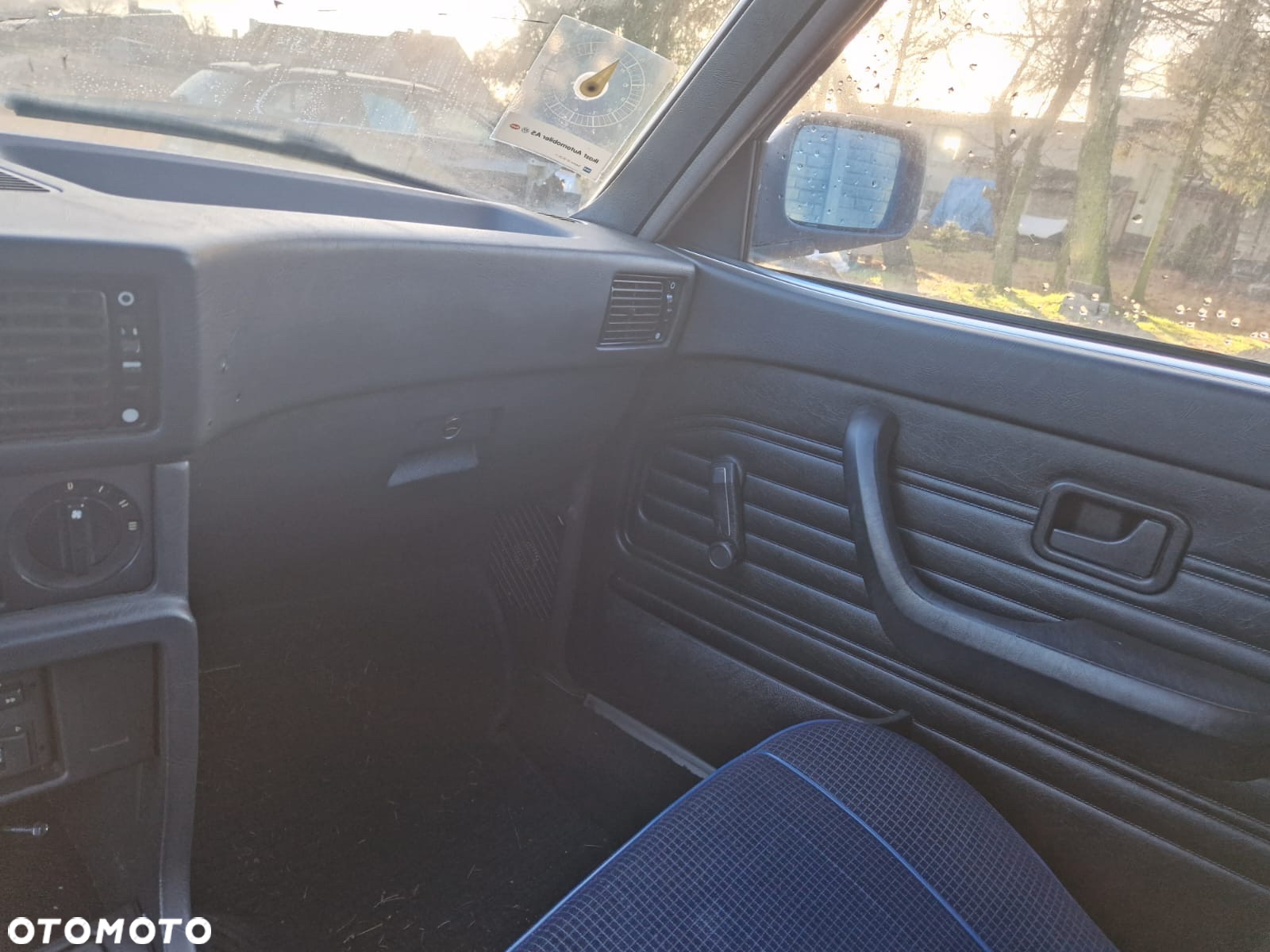 BMW Seria 5 518 i - 27