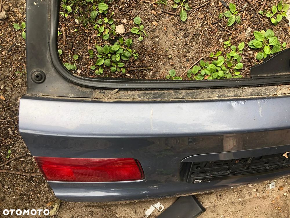 BMW 5 E39  klapa tylna KOMBI - 2