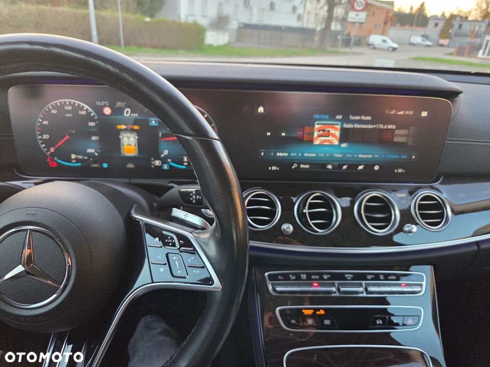 Mercedes-Benz Klasa E - 8