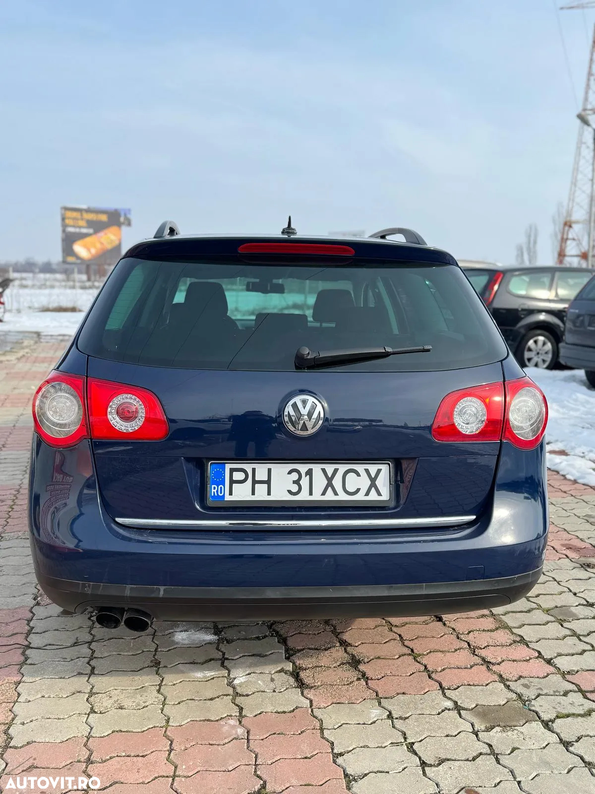 Volkswagen Passat Variant 2.0 TDI DPF DSG Individual - 4