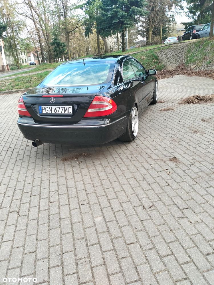 Mercedes-Benz CLK - 2