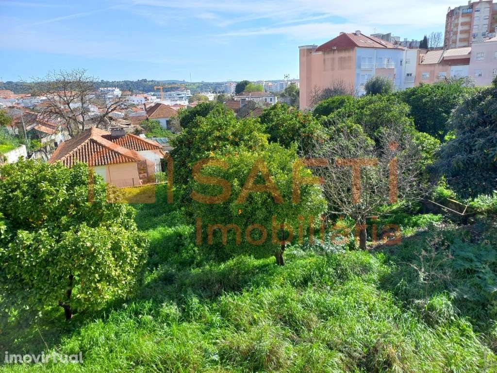 Oportunidade de Investimento: Terreno Urbano de 4305 m2 - Grande imagem: 4/6