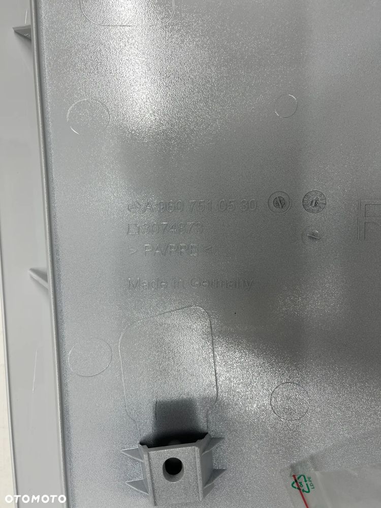 Polik, owiewka, narożnik prawy Mercedes Actros MP4, A 9607503325 - 7